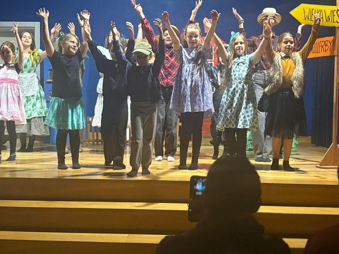 Dubica. Uczniowie obchodzili Dzień Teatru [ZDJĘCIA]