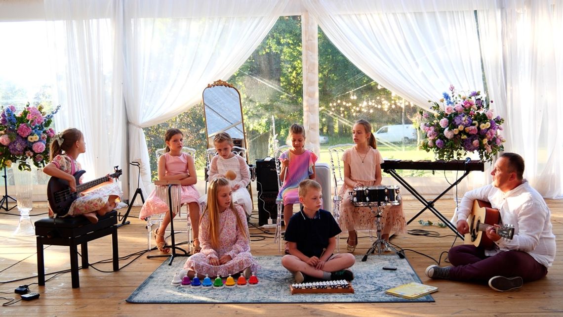 Dwór, muzyka i cztery pokolenia [GALERIA ZDJĘĆ]