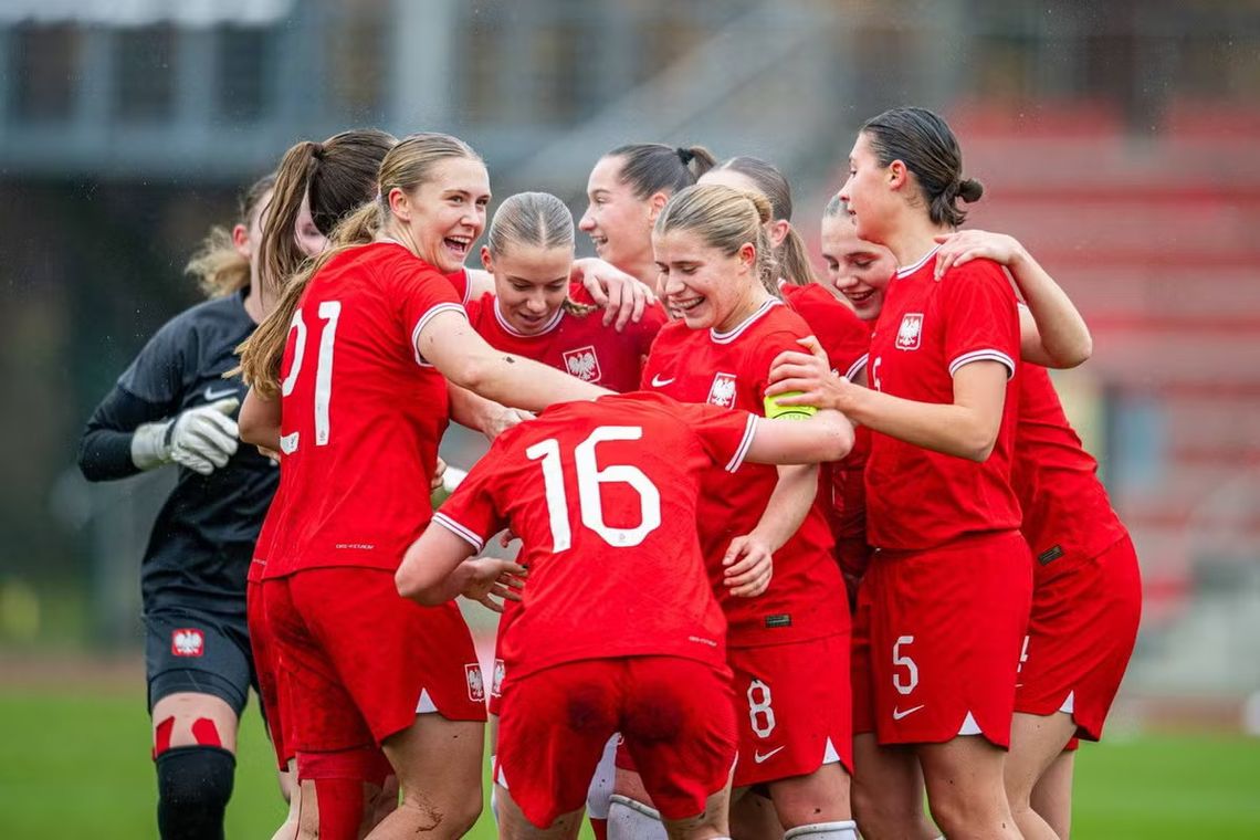 "Dziewczyny Kasprowicza" z Ukrainą na piątkę.