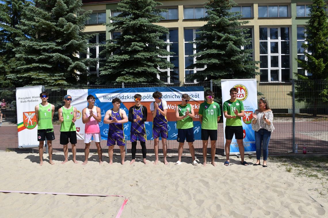 Finał wojewódzki w siatkówce plażowej – triumf V LO Lublin