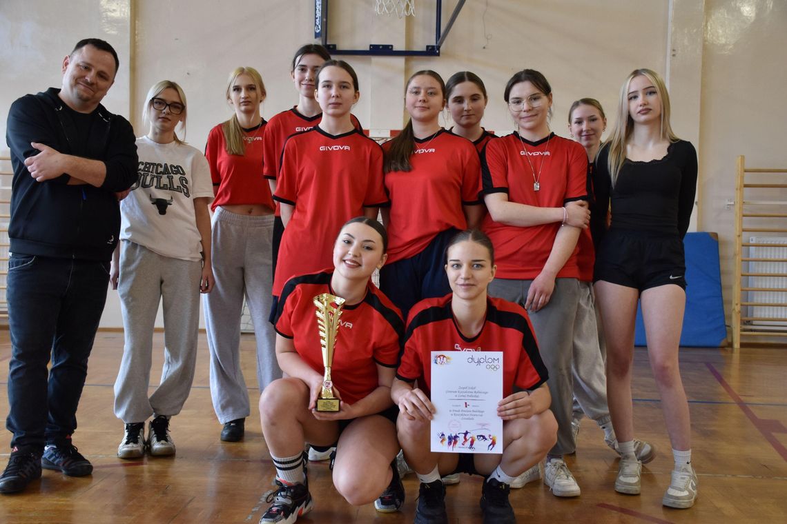 Finały Powiatu Bialskiego w Koszykówce chłopców i dziewcząt „Licealiada” Finały Powiatu Bialskiego w Koszykówce chłopców i dziewcząt „Licealiada”