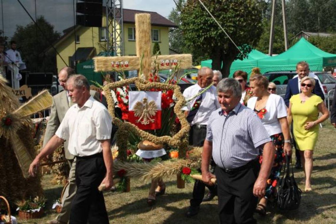 Gmina Drelów: Rolnicy z powiatu bialskiego dziękowali za plony