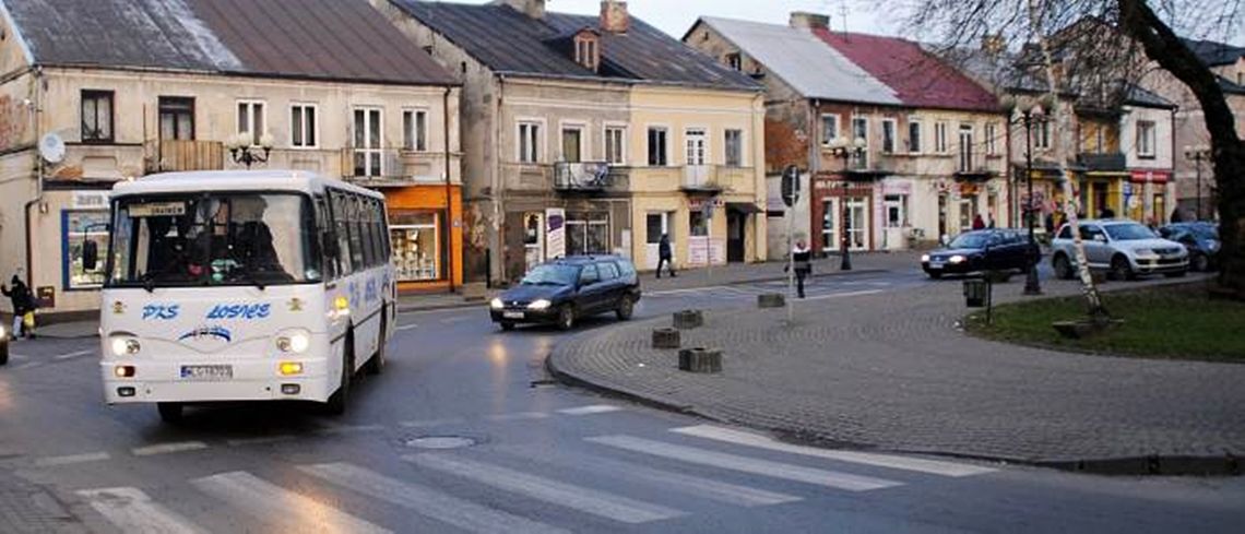 Gmina Huszlew: Są przystanek i pasażerowie, a autobus jedzie gdzie chce