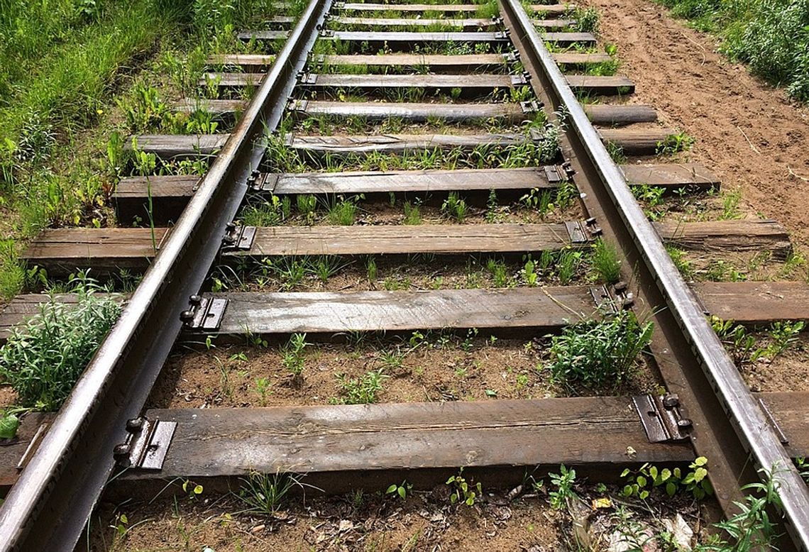 Gmina Kodeń: Nie chce usunąć szkodliwych podkładów kolejowych