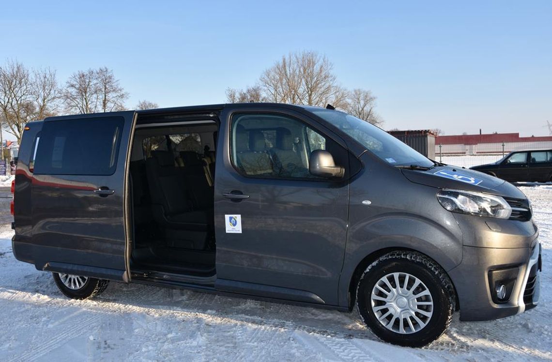 Gmina Międzyrzec Podlaski: Nowy samochód dla niepełnosprawnych Gmina Międzyrzec Podlaski: Nowy samochód dla niepełnosprawnych