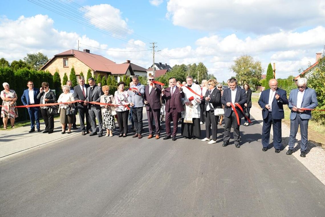 Gmina Międzyrzec Podlaski. Oddano drogę po modernizacji