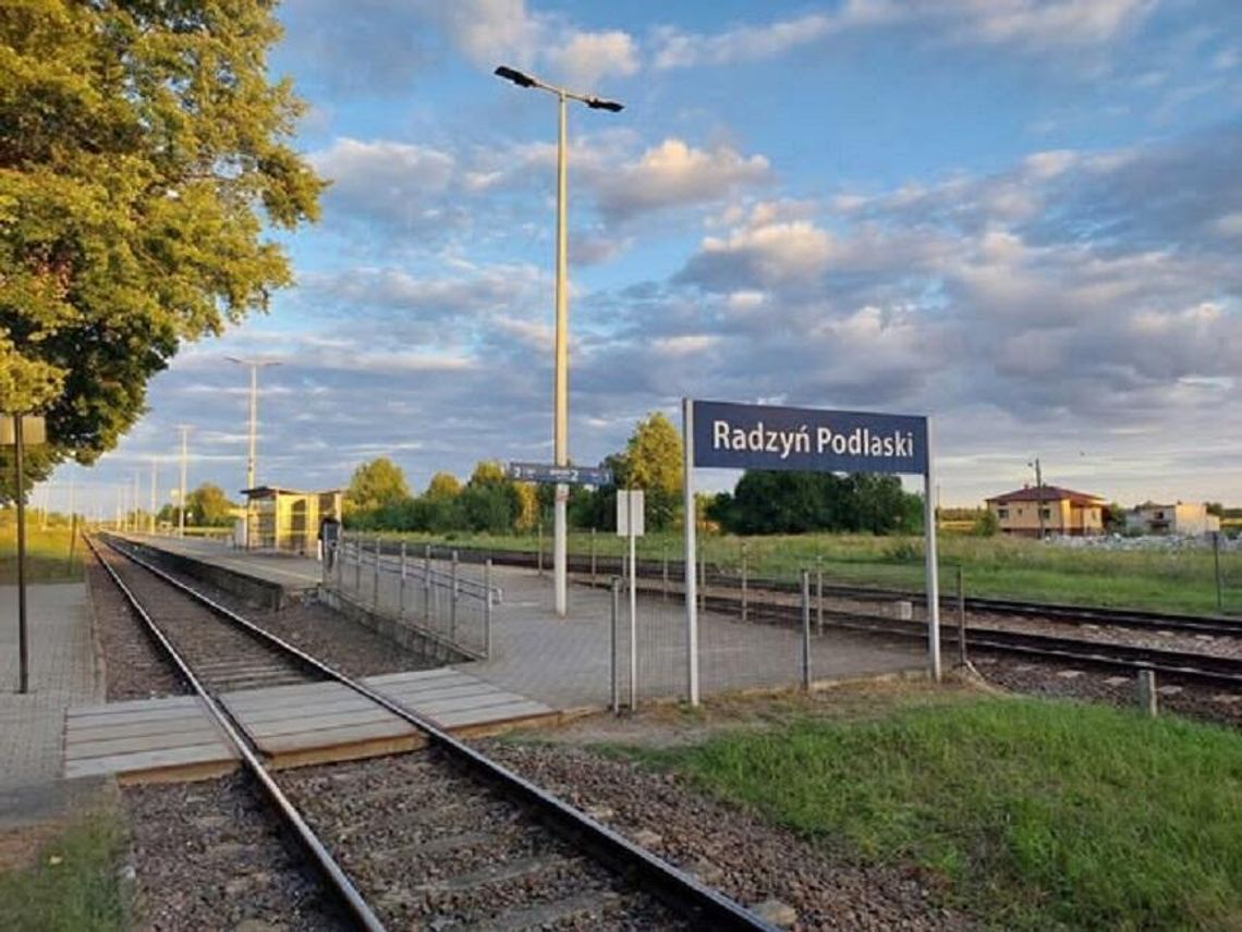 GMINA RADZYŃ PODLASKI: Dojazd do stacji kolejowej wreszcie w modernizacji GMINA RADZYŃ PODLASKI: Dojazd do stacji kolejowej wreszcie w modernizacji