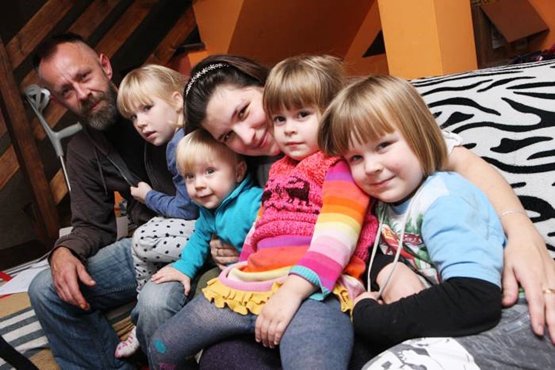 Gmina Tuczna: Sąd odbierze im dzieci za samowolę budowlaną?