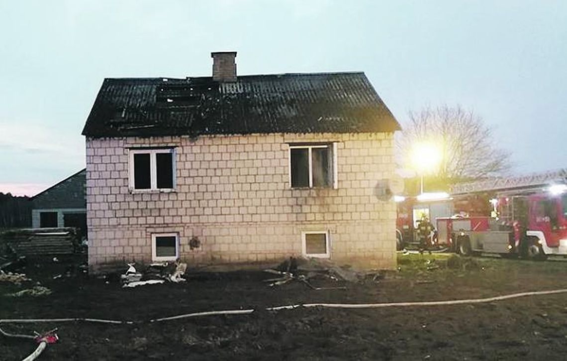 Gmina Wisznice: Ogień zniszczył dom, sąsiedzi ruszyli z pomocą