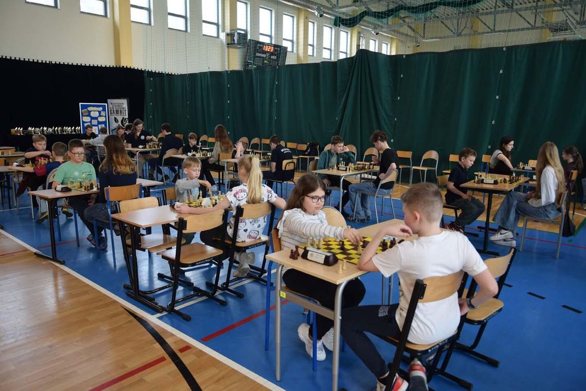 Gminne zmagania szachowe w Rogoźnicy [GALERIA ZDJĘĆ]