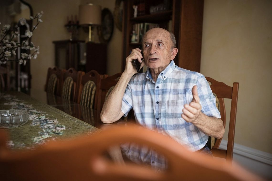 "Halo, mamy dla pana cudowny lek". Nowe oszustwo na Centrum Zdrowia Matki Polki 