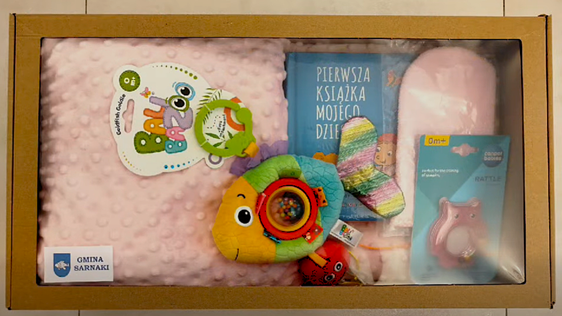 Herb gminy Sarnaki w dziecięcej wyprawce