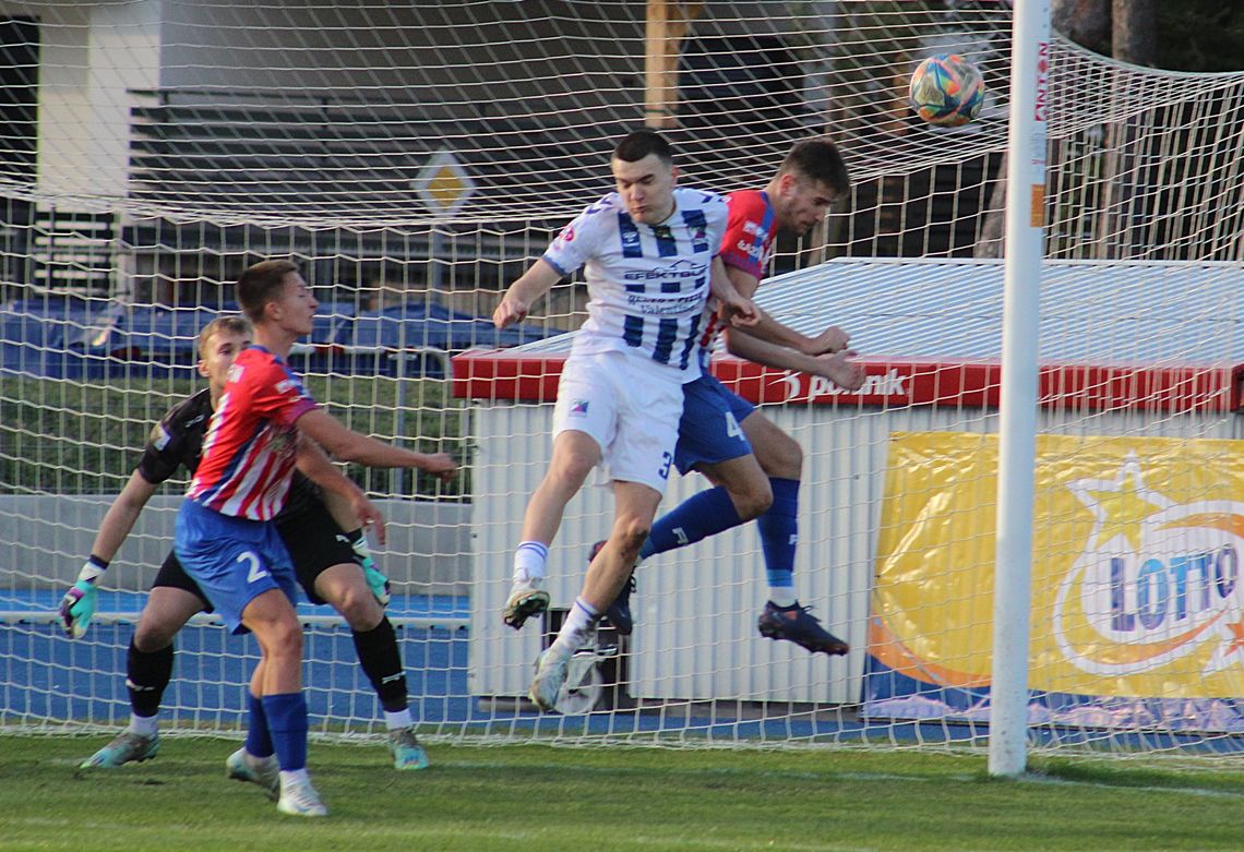 Huragan ograł Hetman.