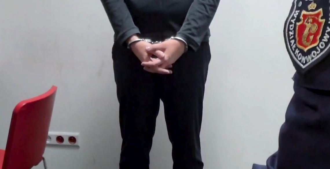 Ile kosztuje sprowadzenie do Polski pana w klapkach?