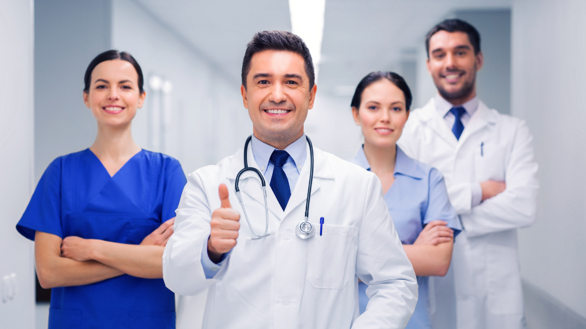 Ile ma zarabiać polski lekarz? Porównali pensje w innych krajach Ile ma zarabiać polski lekarz? Porównali pensje w innych krajach