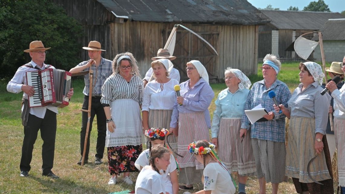 Jak się kiedyś śpiewało? Teatr obrzędowy w Zaściankach [GALERIA ZDJĘĆ]