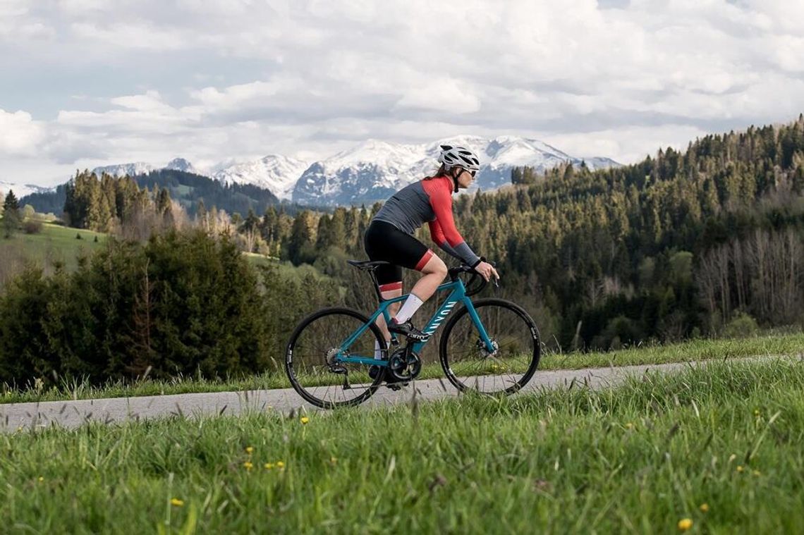 Jazda na rowerze latem – jak się do niej przygotować?