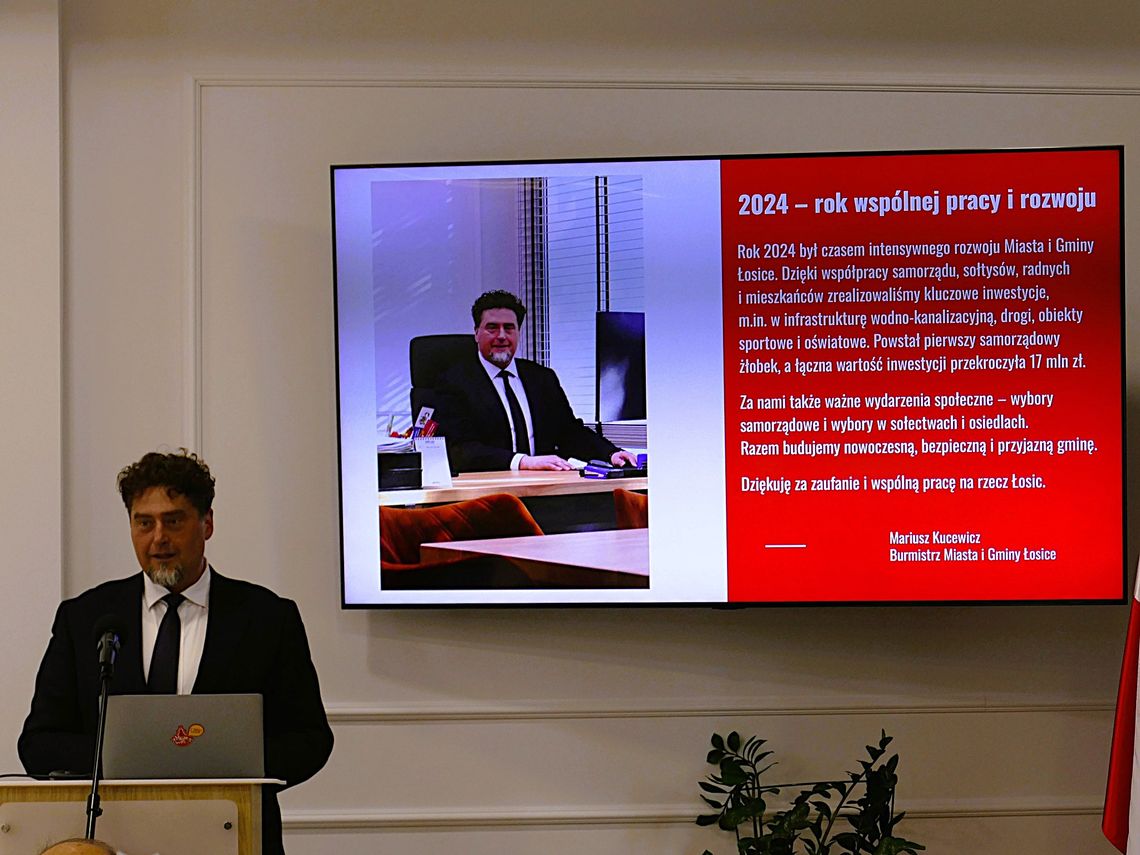 Jednogłośne poparcie dla burmistrza Łosic. Mariusz Kucewicz z absolutorium i wotum zaufania