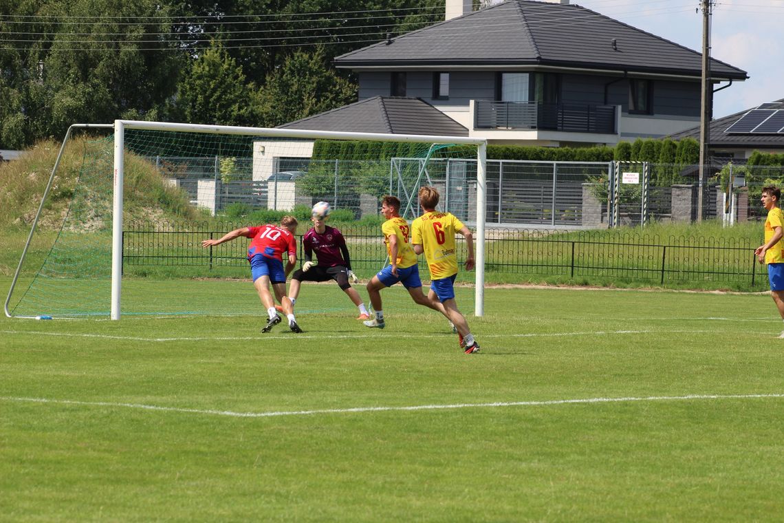 Już tylko Huragan został bez punktów