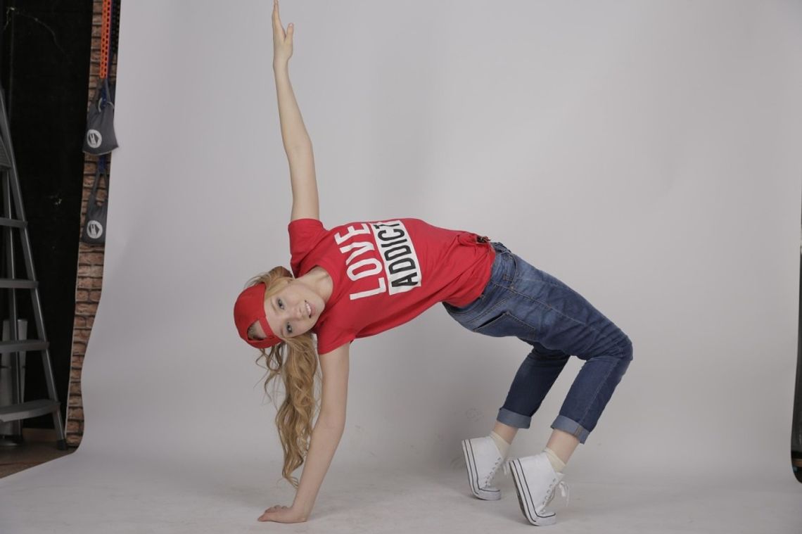 Już wkrótce Mikołajkowy Turniej Break Dance w Białej Podlaskiej Już wkrótce Mikołajkowy Turniej Break Dance w Białej Podlaskiej