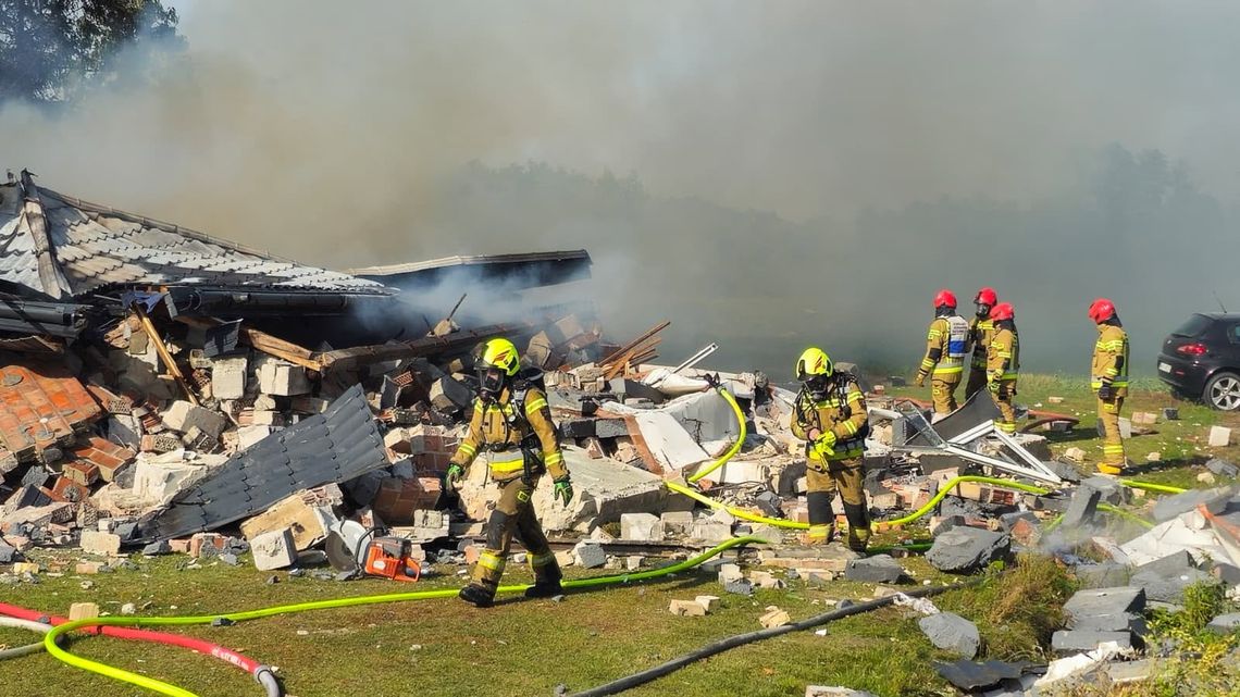 Katastrofa budowlana w miejscowości Miłków-Kolonia. Pod gruzami znaleziono ciało mężczyzny Katastrofa budowlana w miejscowości Miłków-Kolonia. Pod gruzami znaleziono ciało mężczyzny