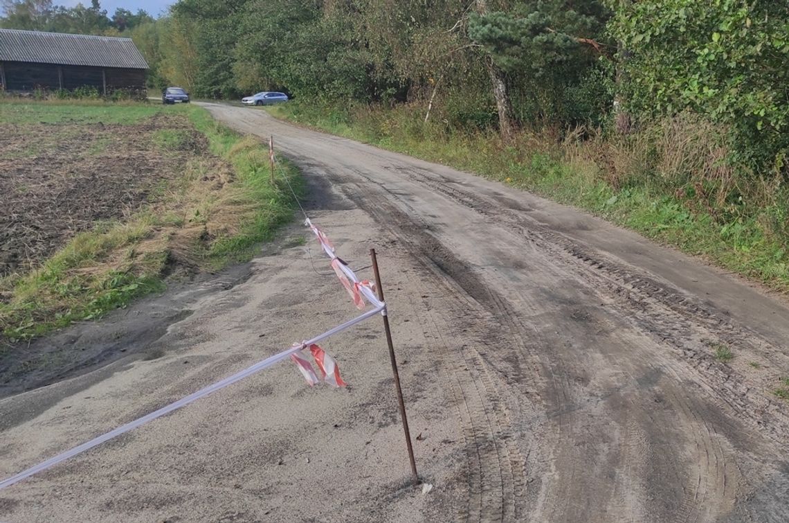 Kiedy gmina zmodernizuje drogę w Dokudowie? Mieszkańcy czekają od lat