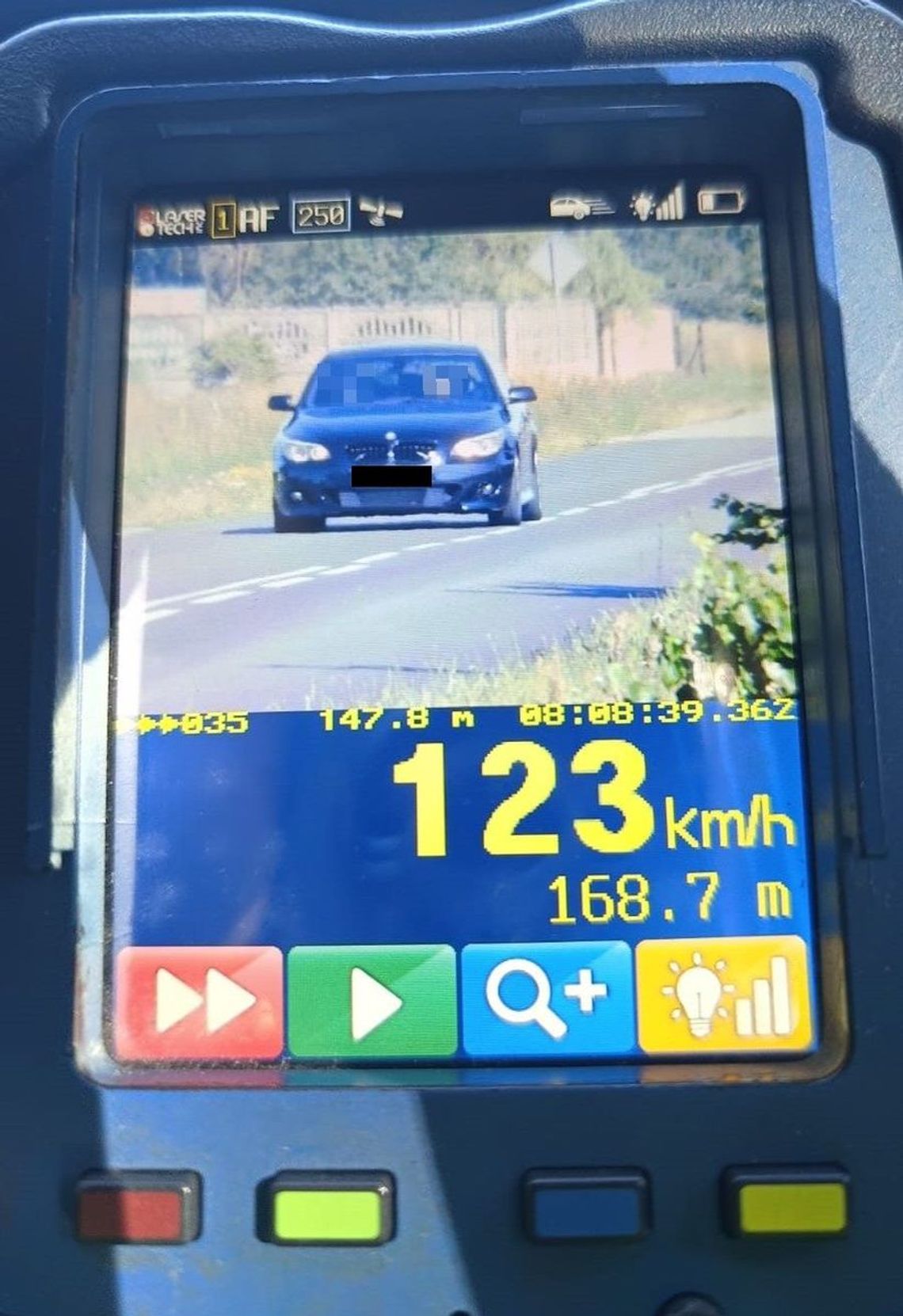 Kierowca BMW wpadł w Witulinie. Jechał 123 km/h w zabudowanym Kierowca BMW wpadł w Witulinie. Jechał 123 km/h w zabudowanym