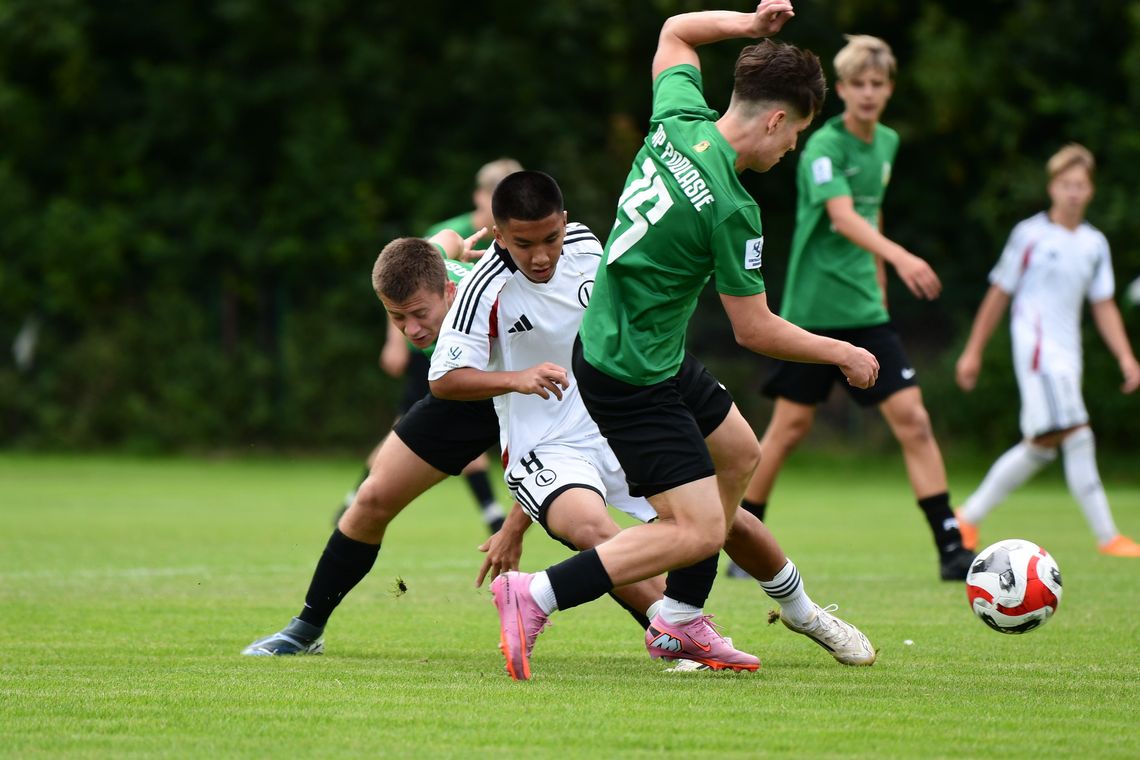 Kolejna wysoka porażka bialskiej akademii + GALERIA