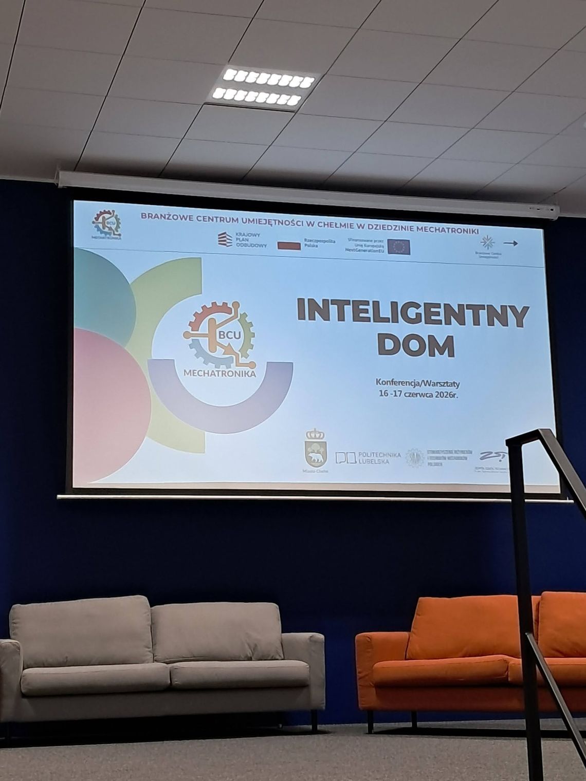 Konferencja i warsztaty „Inteligentny Dom” w Branżowym Centrum Umiejętności przyciągnęły liczne grono uczestników z całego kraju Konferencja i warsztaty „Inteligentny Dom” w Branżowym Centrum Umiejętności przyciągnęły liczne grono uczestników z całego kraju