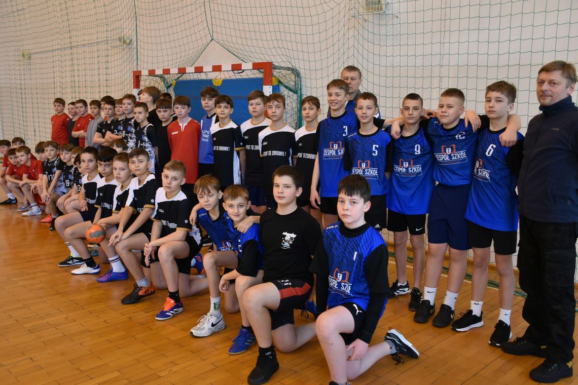 Konstantynów w powiacie górą