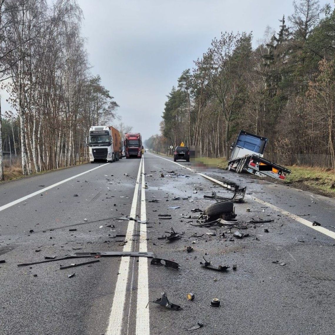 Krajowa dwójka. Droga zablokowana w obu kierunkach