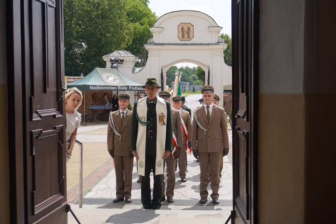 Leśnicy z całej dyrekcji pielgrzymowali do Leśnej Podlaskiej [GALERIA ZDJĘĆ]