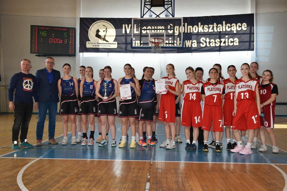 Licealistki z IV LO najlepsze w koszykówce w Białej.