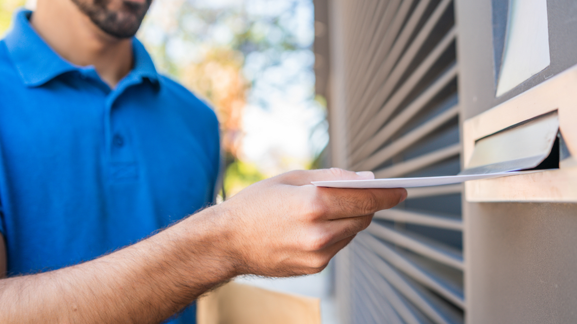Listonosz nadal będzie pukał do drzwi?