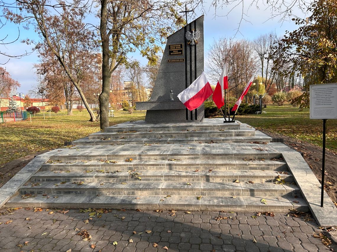 Łomazy. Zakończyli renowację pomników