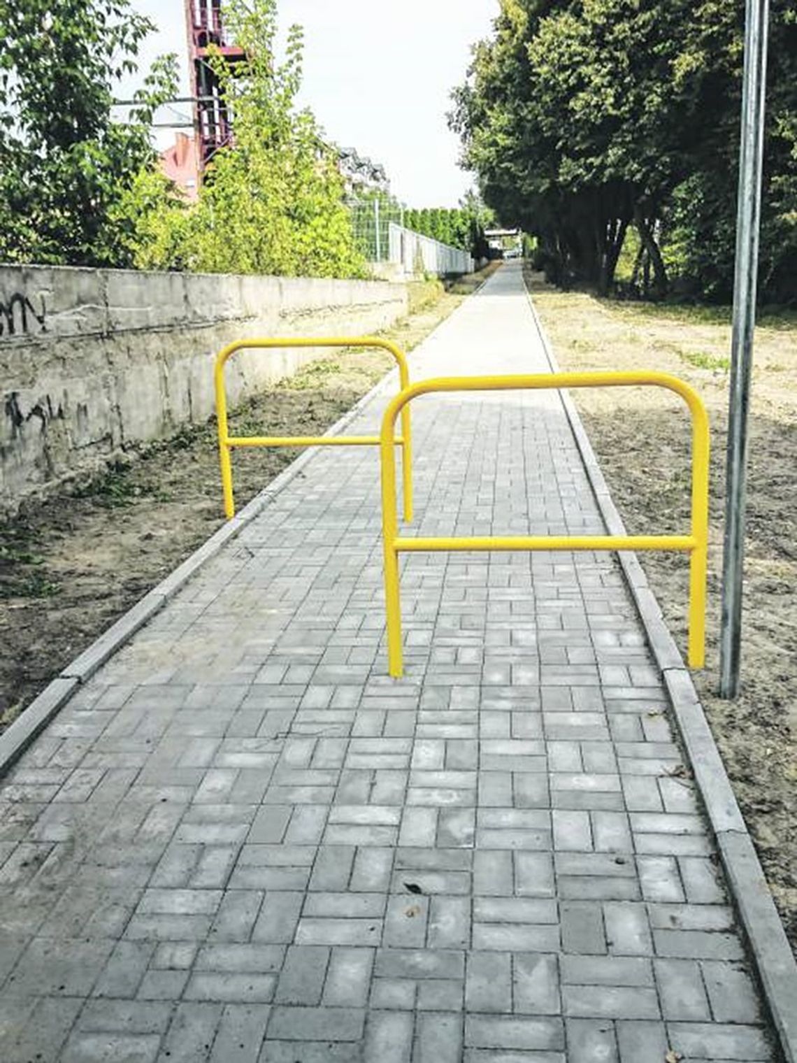 Łosice: Mieszkańcy mają nowy chodnik