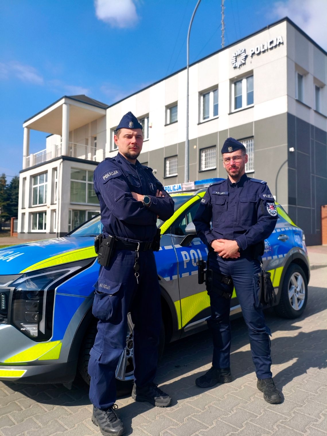 Łosice. Z głodu ukradł batony. Policjanci kupili mu jedzenie