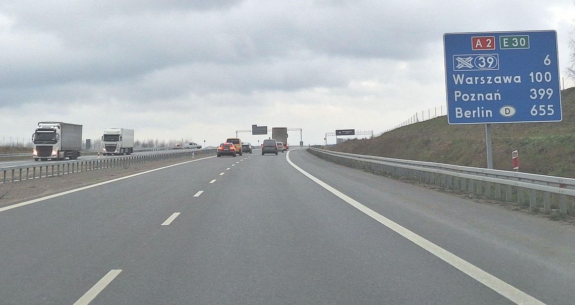 Mamy to! Kierowcy pojechali nowym odcinkiem A2