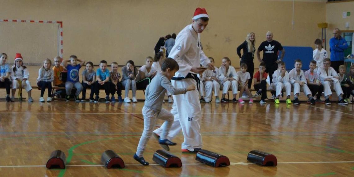 Medal dla każdego w mikołajkowym turnieju