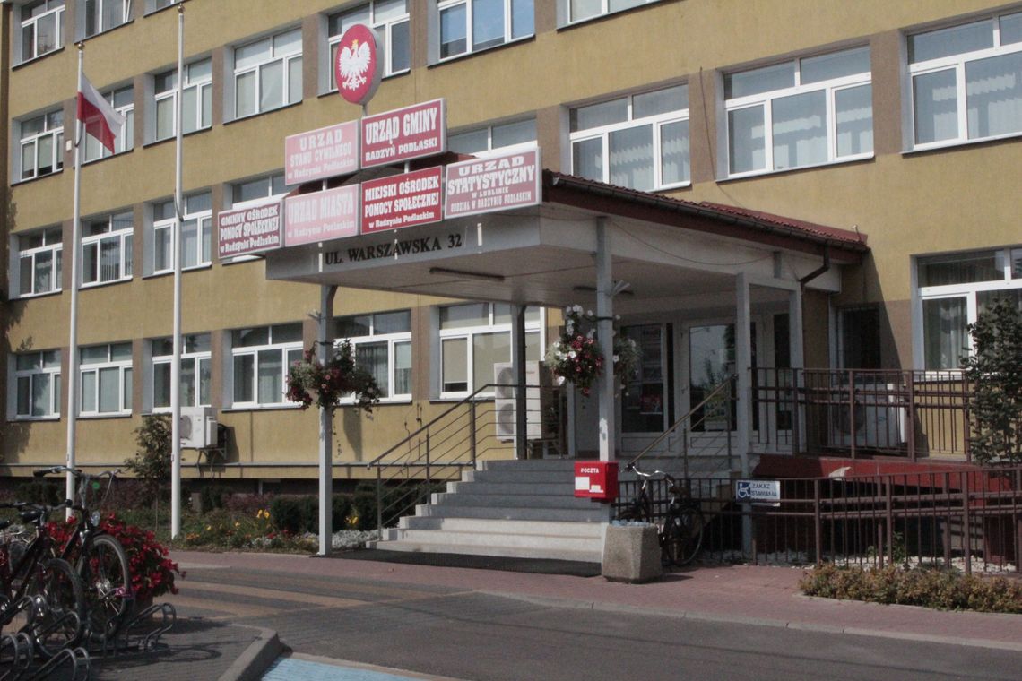 Radzyń podniesie podatek. Zdaniem burmistrza to koszt drożdżówki