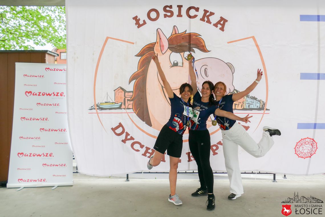 Międzynarodowe podium w Łosicach. III „Dycha z Kopyta” przyciągnęła setki biegaczy [GALERIA ZDJĘĆ]