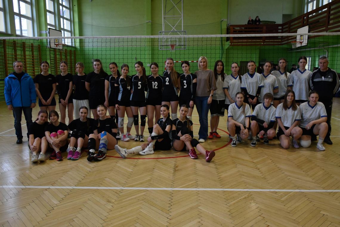 Międzyrzec gospodarzem i zwycięszcą