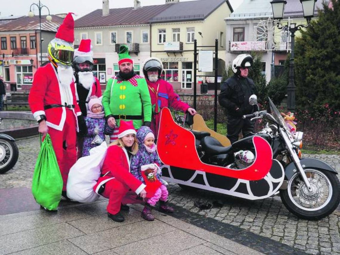 Międzyrzec Podlaski: Mikołaje na motocyklach opanowali miasto