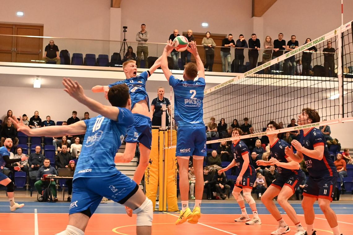 Międzyrzeccy siatkarze liderem