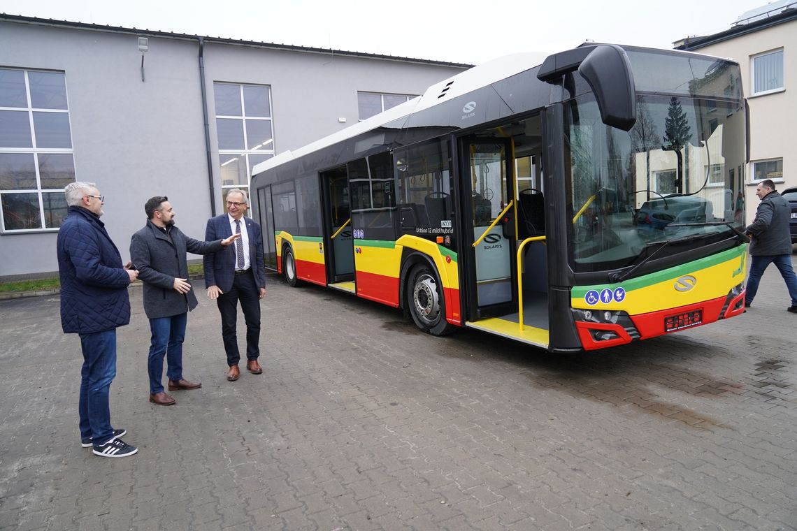 Miejski przewoźnik wzbogacił tabor o półhybrydowy autokar