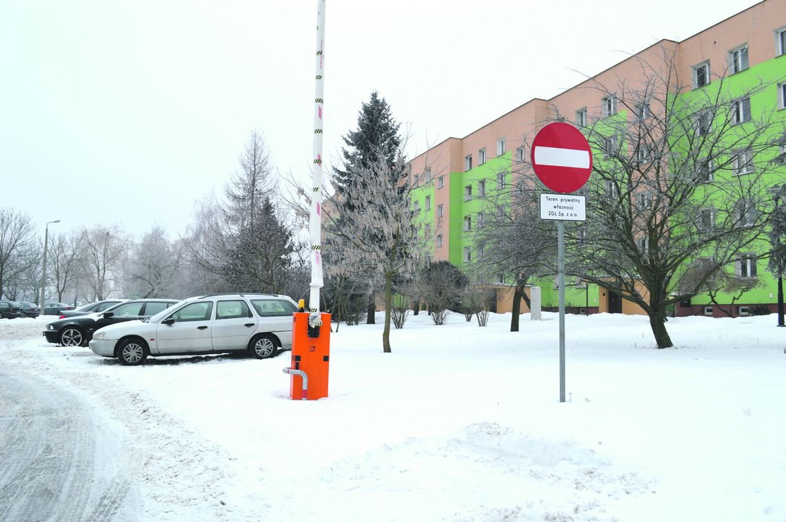 Mieszkańcy bloku na Janowskiej dostaną szlaban na parkowanie