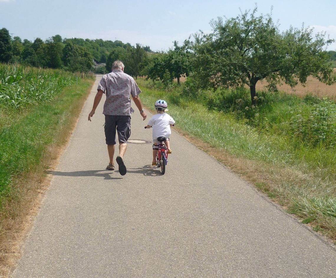 Mieszkańcy interweniują. Lampy się świecą, samochody jeżdżą