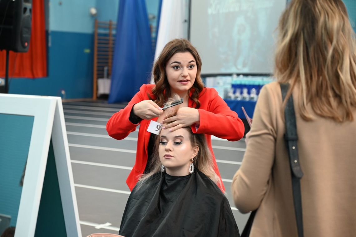 Młodzi fryzjerzy z całej Polski rywalizowali w Radzyniu Podlaskim