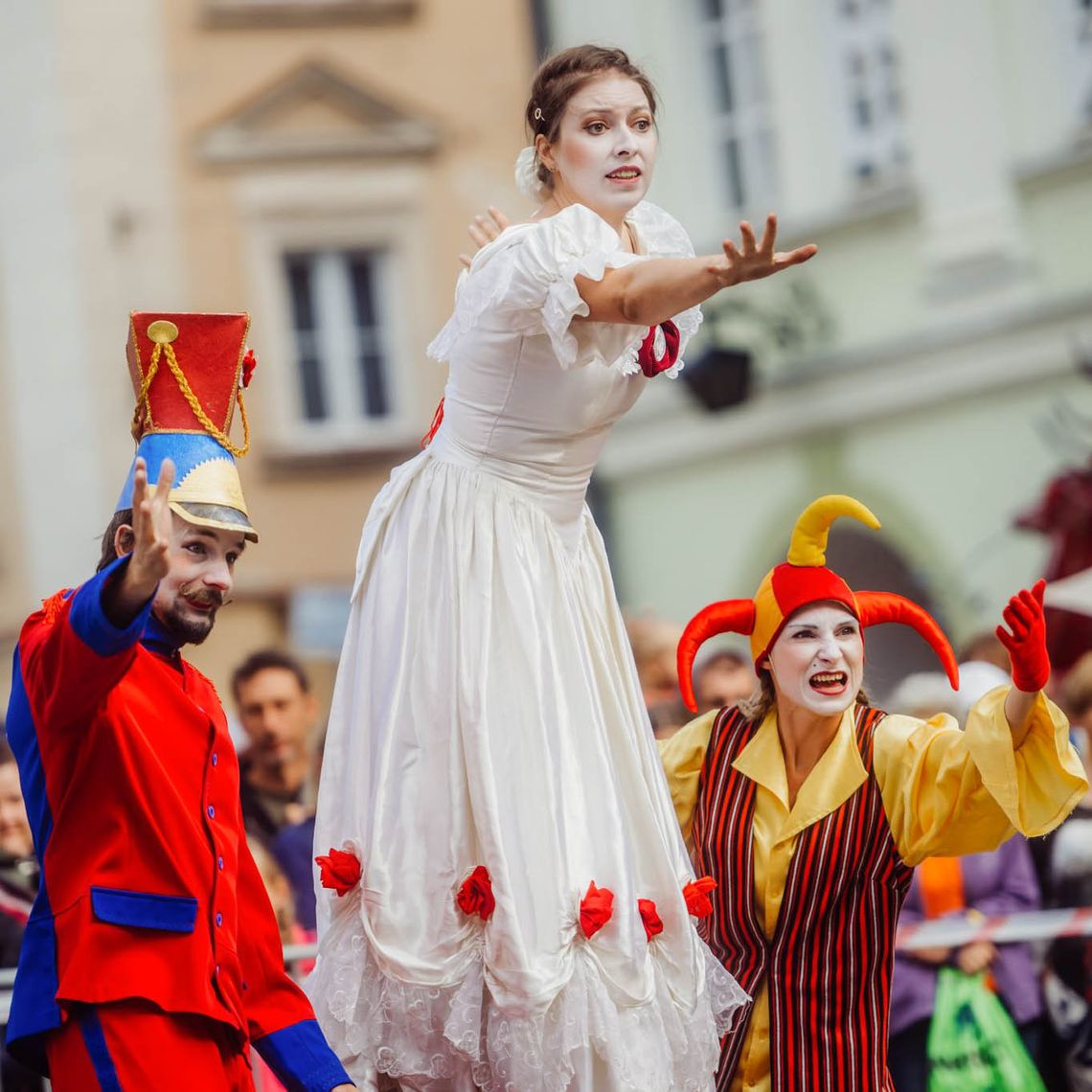 Nadchodzi GADUCHA. Publikujemy teatralny rozkład jazdy