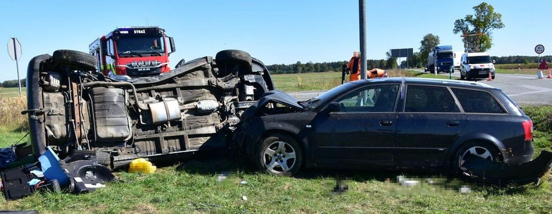 Nie ustąpiła pierwszeństwa. Trzy osoby w szpitalu [ZDJĘCIA]